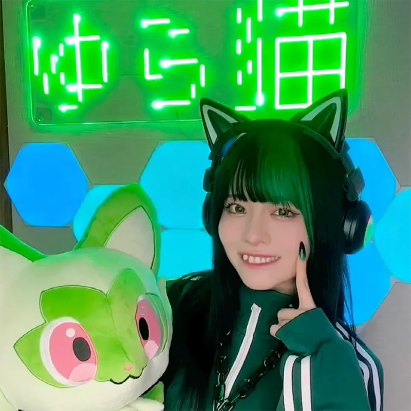TikTok Yura Neko's Neon Sign