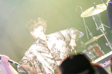 画像をギャラリービューアに読み込む, バンド【はいた雨粒】メンバー2