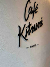 Load image into Gallery viewer, cafe-kitsune-aoyama壁のデザイン