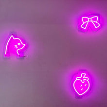 Load image into Gallery viewer, cafe-miuette 店内に飾られているリボン・猫・苺のピンクネオンサイン