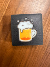 画像をギャラリービューアに読み込む, 点灯前のビールイラストの光るワッペン