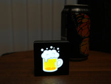 画像をギャラリービューアに読み込む, ビールとビールのイラストが光るワッペン