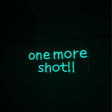 画像をギャラリービューアに読み込む, one more shotのネオンサイン