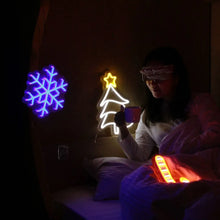 Load image into Gallery viewer, 青色の雪の結晶ネオンサイン