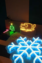 画像をギャラリービューアに読み込む, シュガーケーンの赤色ネオンサイン