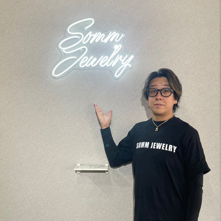 Dramatically increase customer numbers at your hotel bar! SHIBUYA STREAM HOTEL ☓ Neon sign