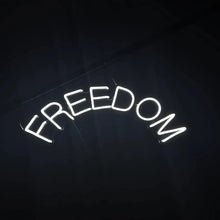 画像をギャラリービューアに読み込む, FREEDOM ☓ ネオンサイン
