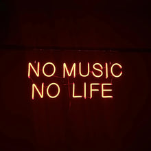 画像をギャラリービューアに読み込む, NO MUSIC NO LIFEのネオンサイン
