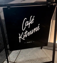 画像をギャラリービューアに読み込む, cafe kitsune様 立て看板
