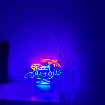 cocktails(カクテル) ☓ バー ☓ ネオンサイン – ネオンサイン cocktails(カクテル) ☓ バー ☓ ネオンサイン – ネオンサイン