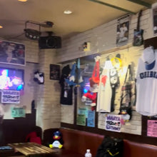 画像をギャラリービューアに読み込む, 君こそスターだ バー店内
