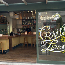 画像をギャラリービューアに読み込む, p-144-shitoraba外観
