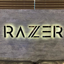 Load image into Gallery viewer, razerジムの背面発光のネオンサイン2
