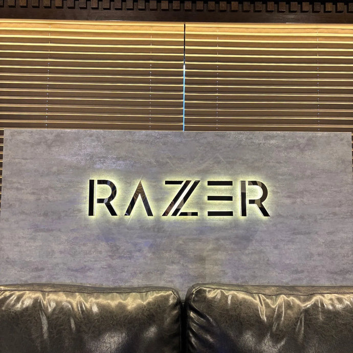 razerジムの背面発光のネオンサイン3