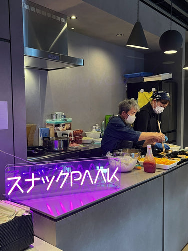 うえだ皮膚科様 ネオンサイン